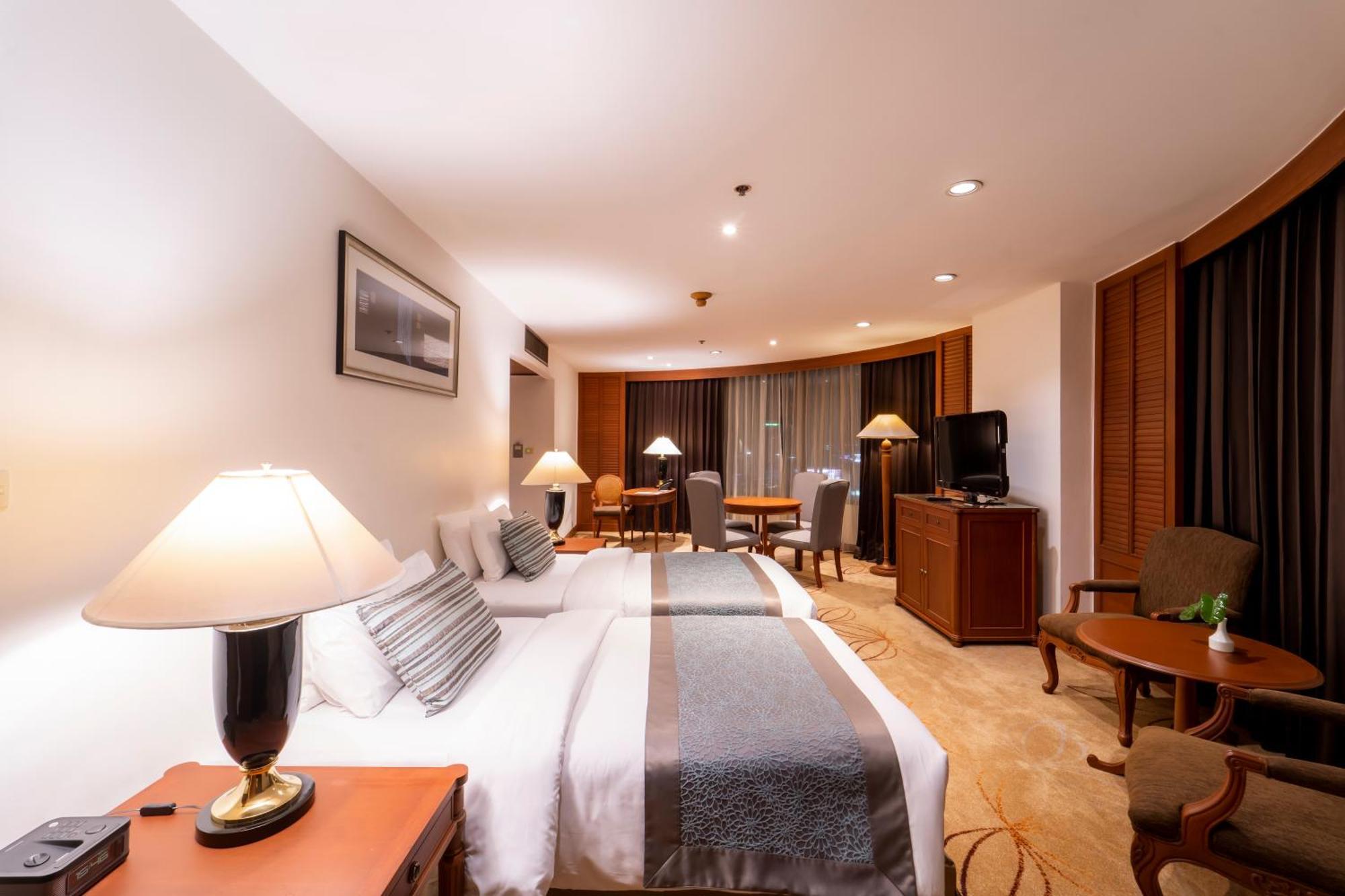 Hotell Century Park 4*