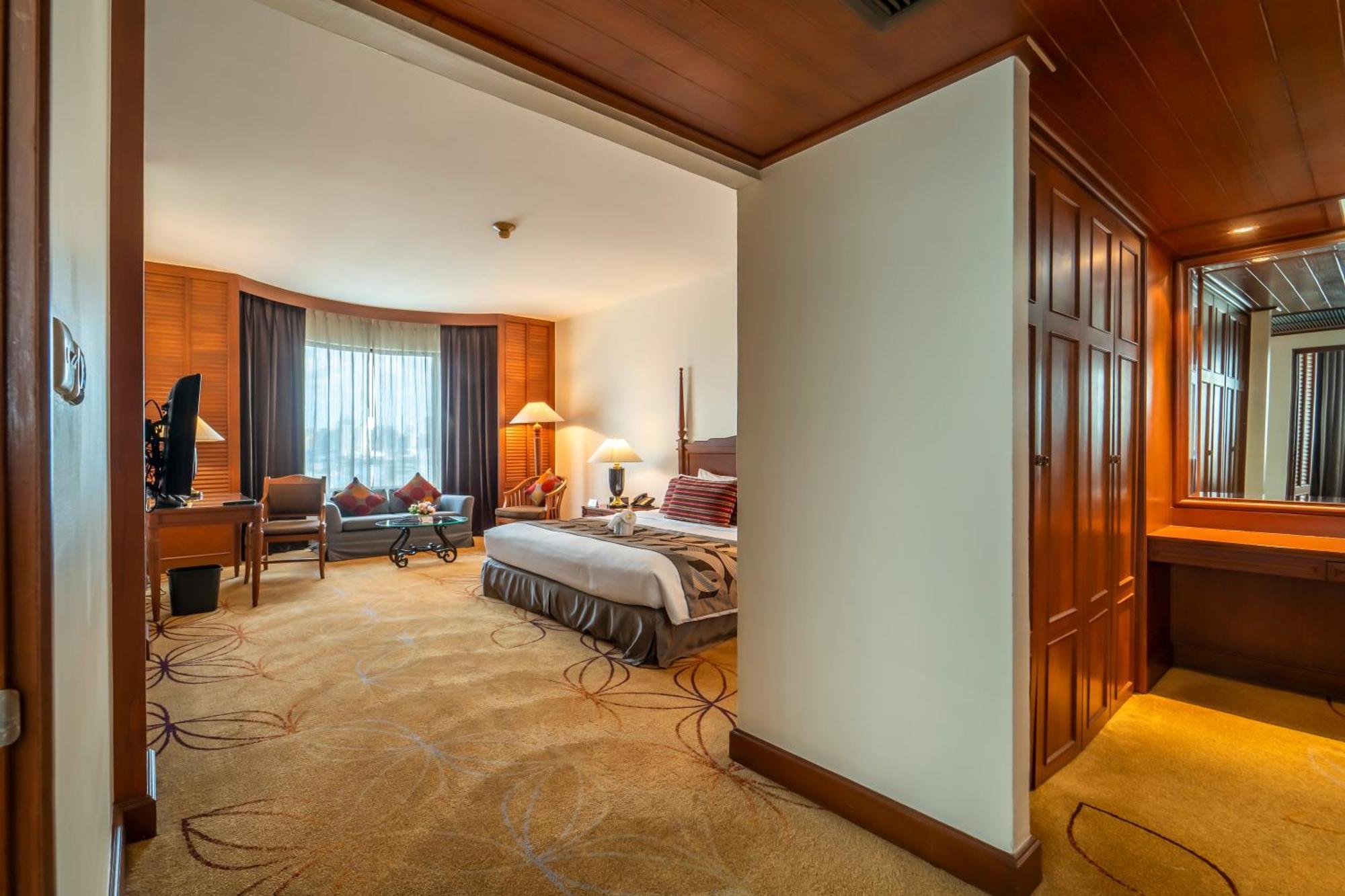 Century Park Hotell