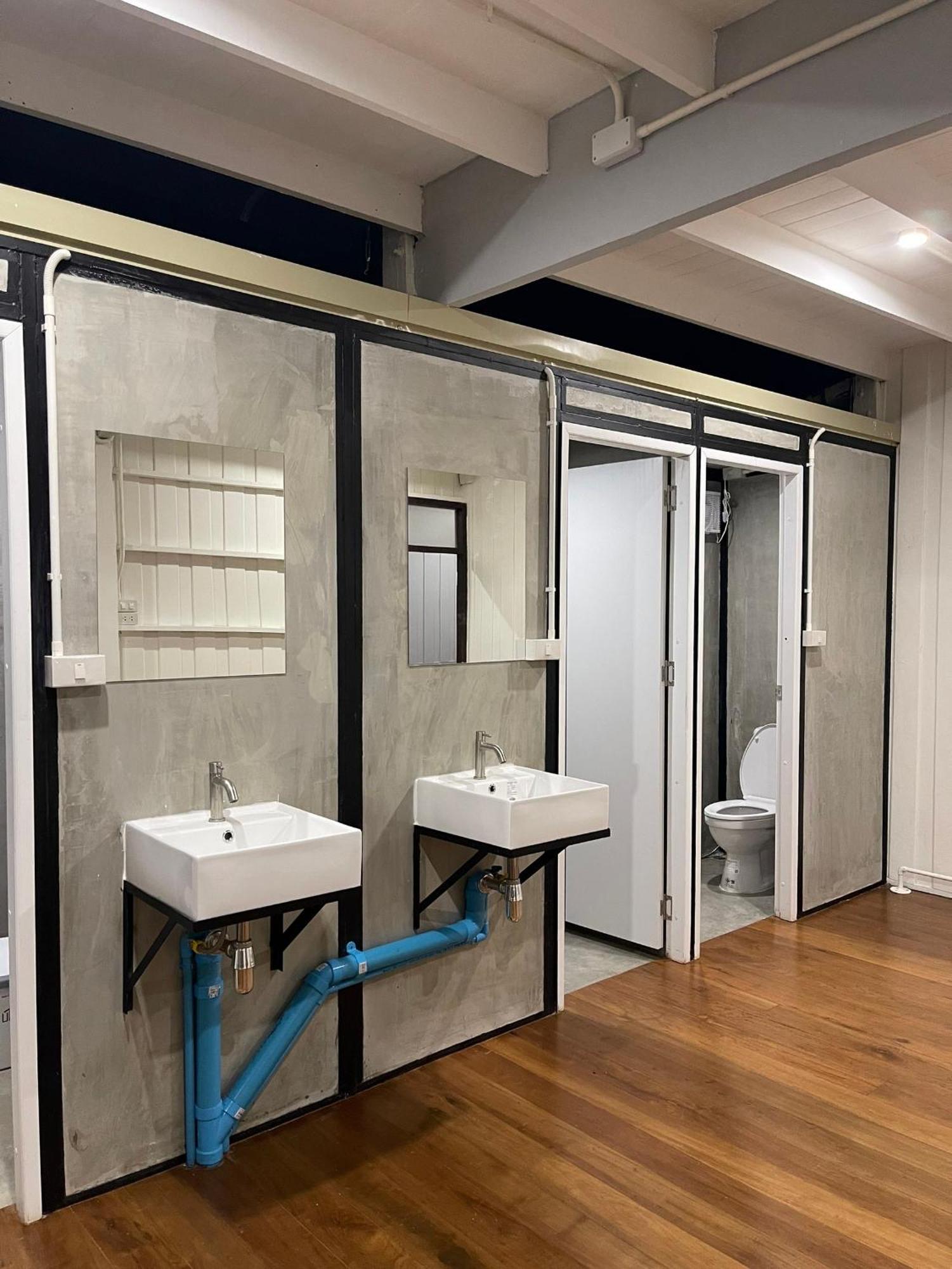 Nhà trọ Green Cabin Hostel