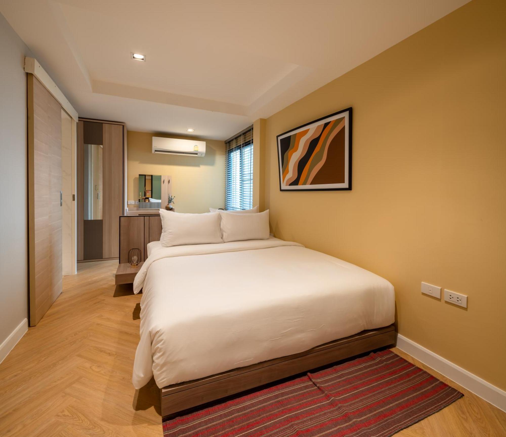 Apartemen Triple Four