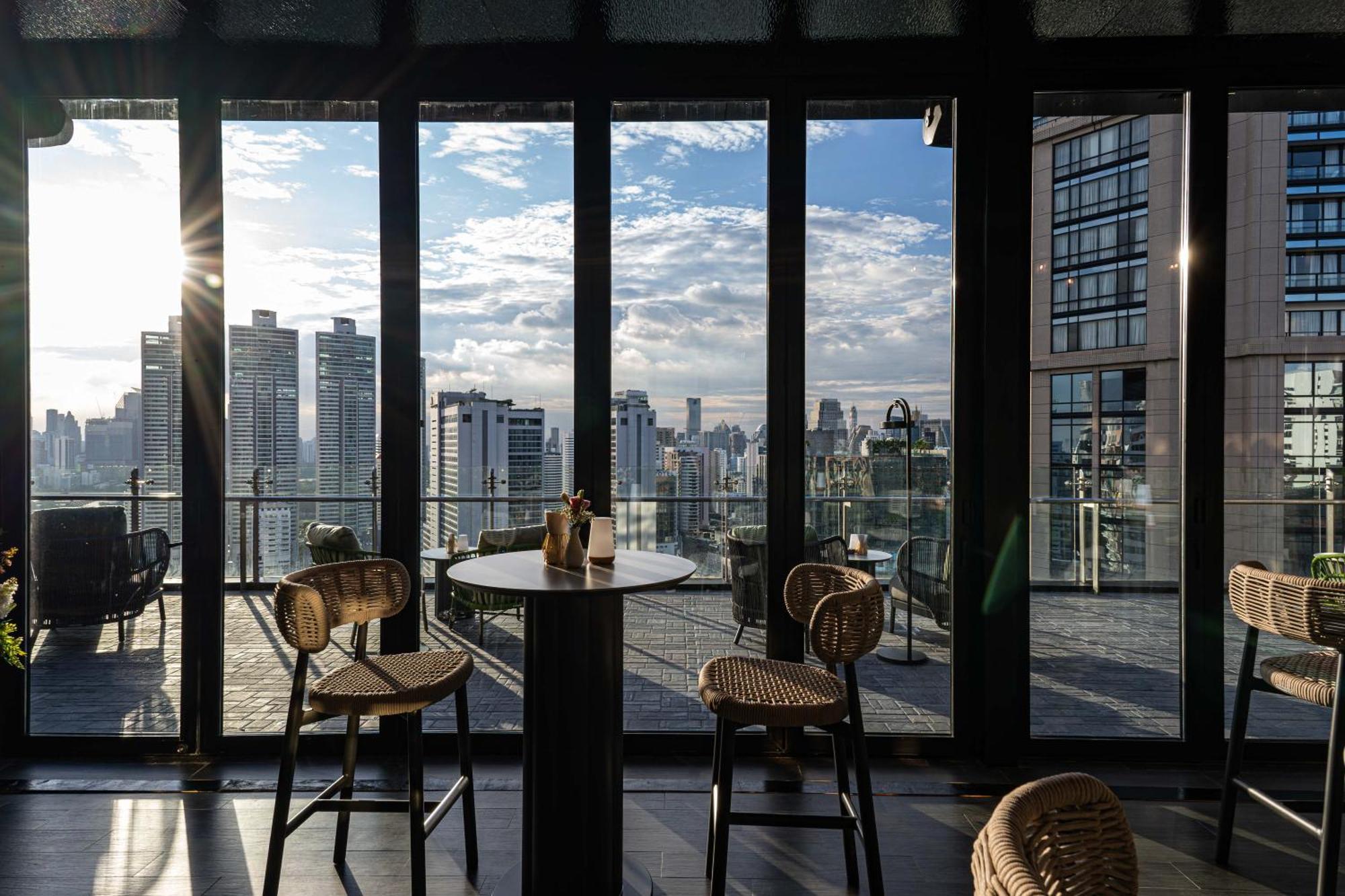 Skyview - Sukhumvit Hotel