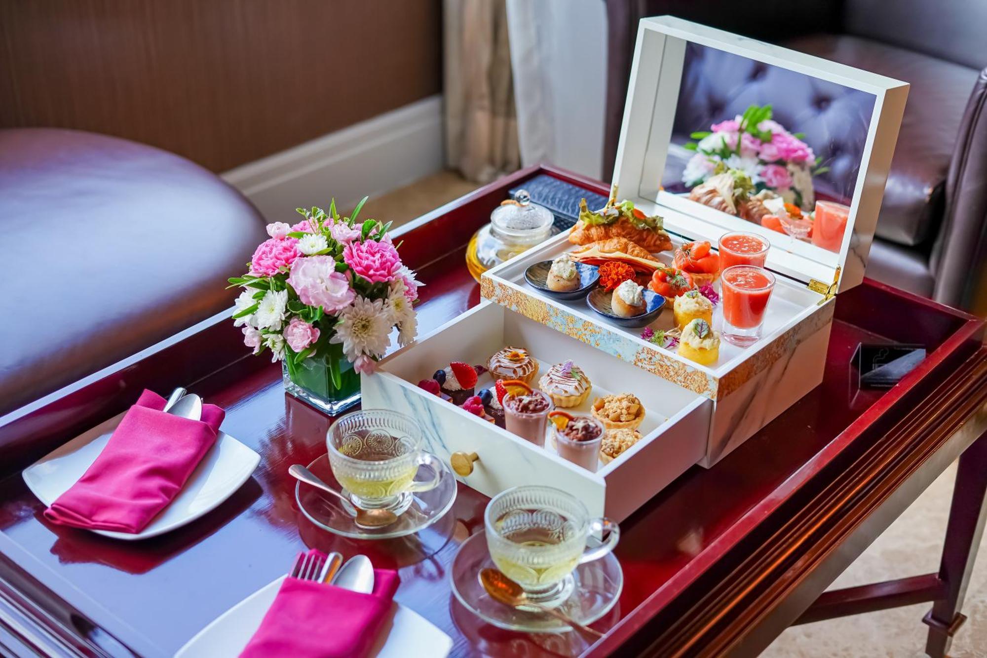 Khách sạn Muse Bangkok, Autograph Collection 5*