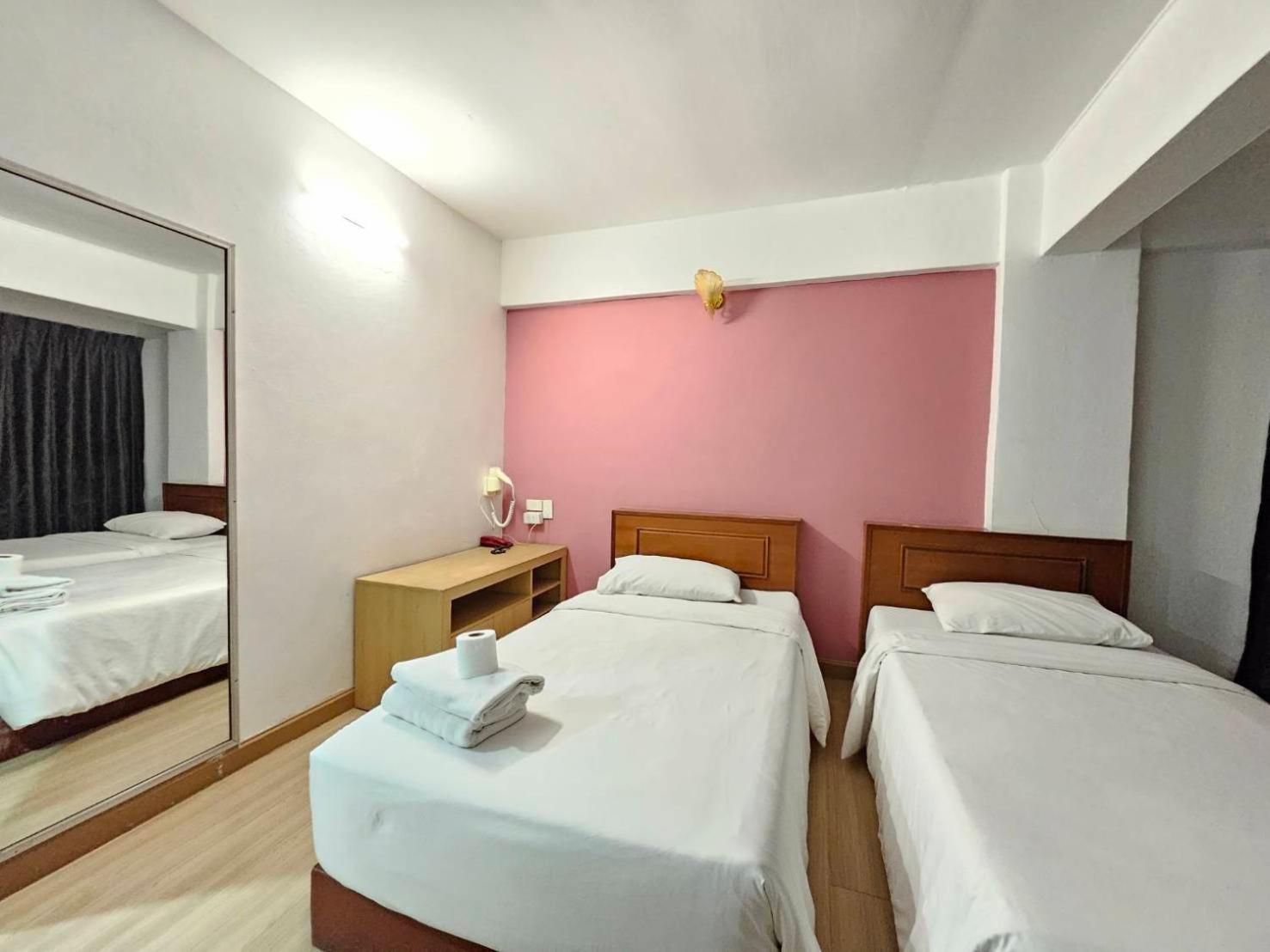 Crown Bts Nana Hotell Bangkok