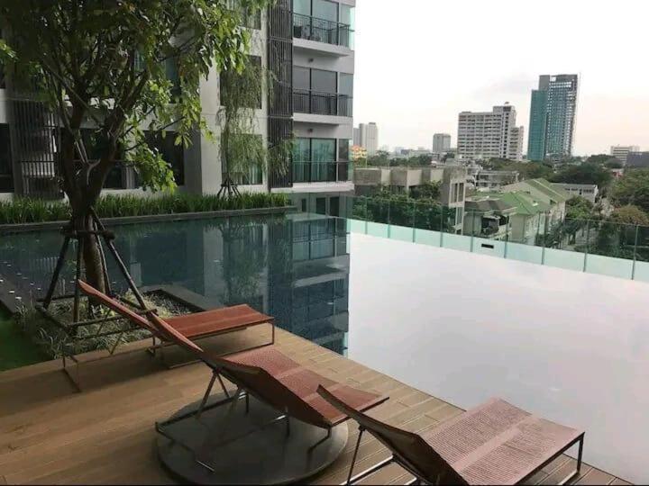 Appartement Luxurious Downtown With Train Access Bts Bangkok
