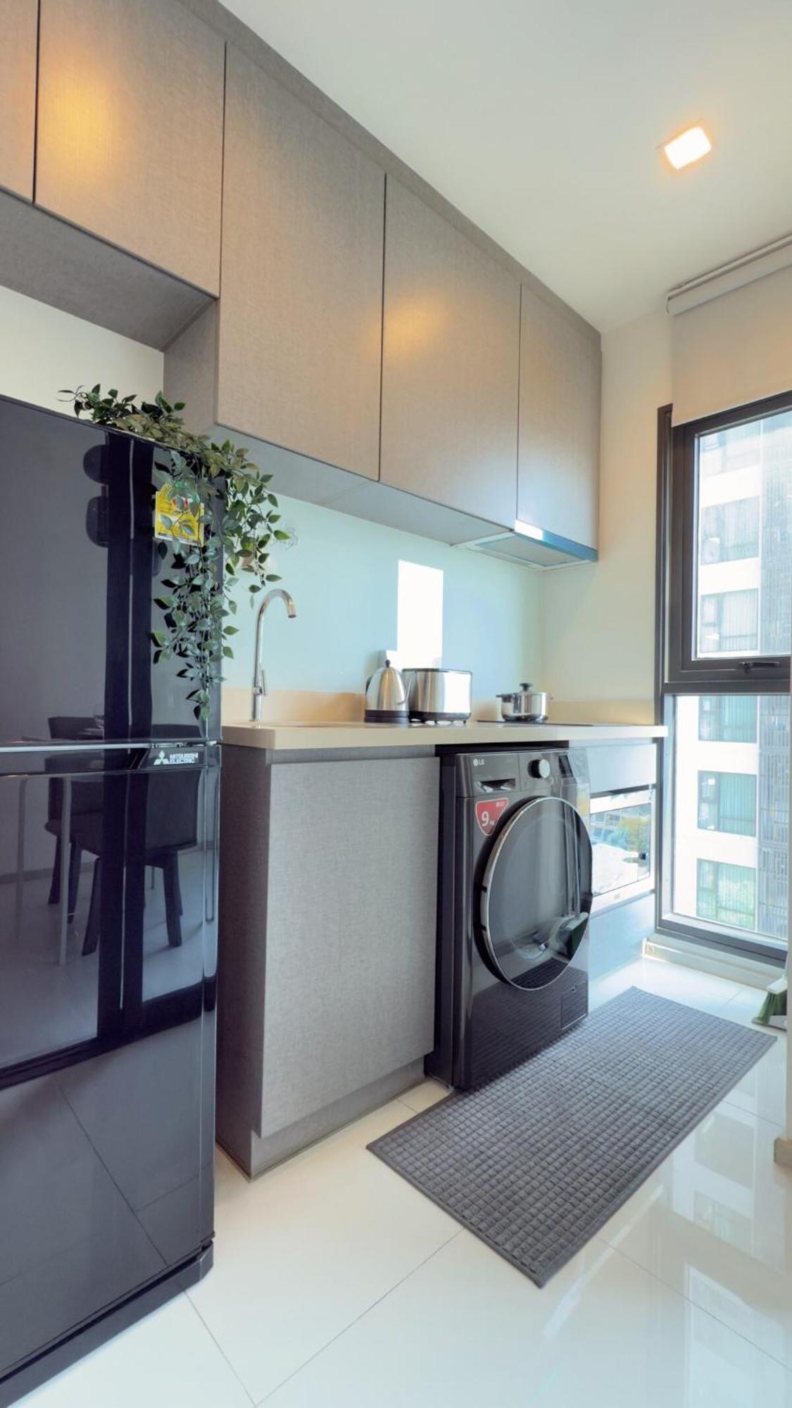 Luxurious Downtown With Train Access Bts Bangkok