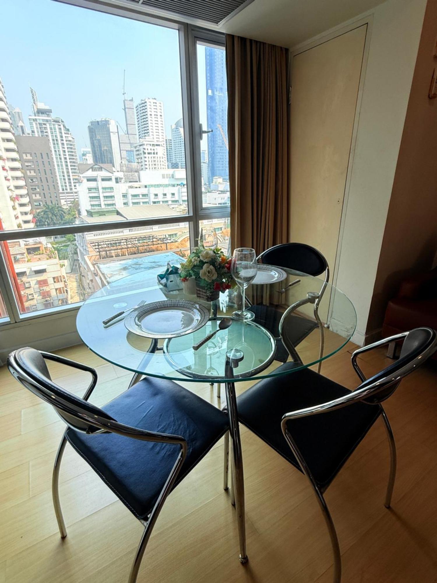 Spacious Friendly Near Bts *