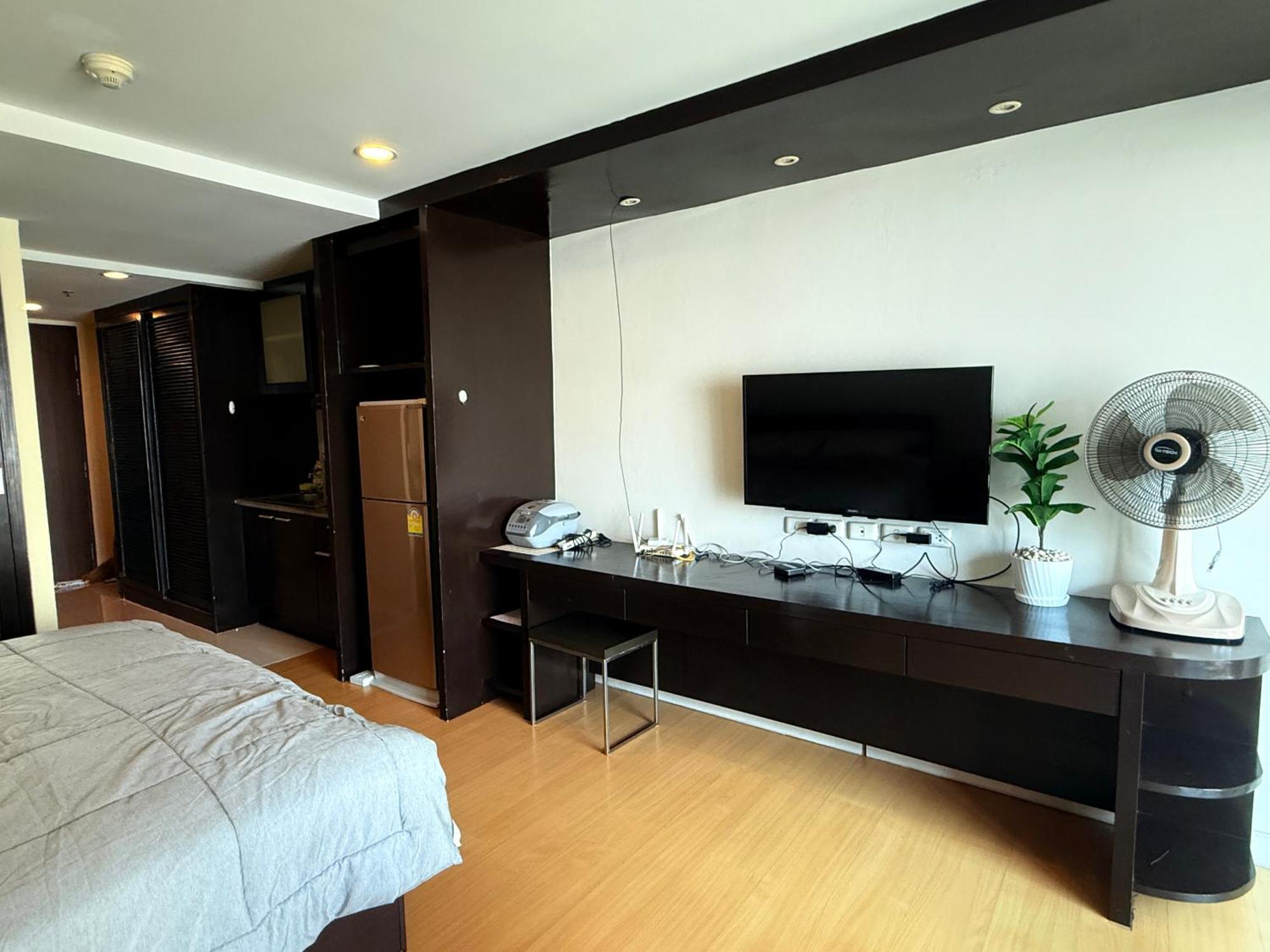 Spacious Friendly Near Bts * Bangkok
