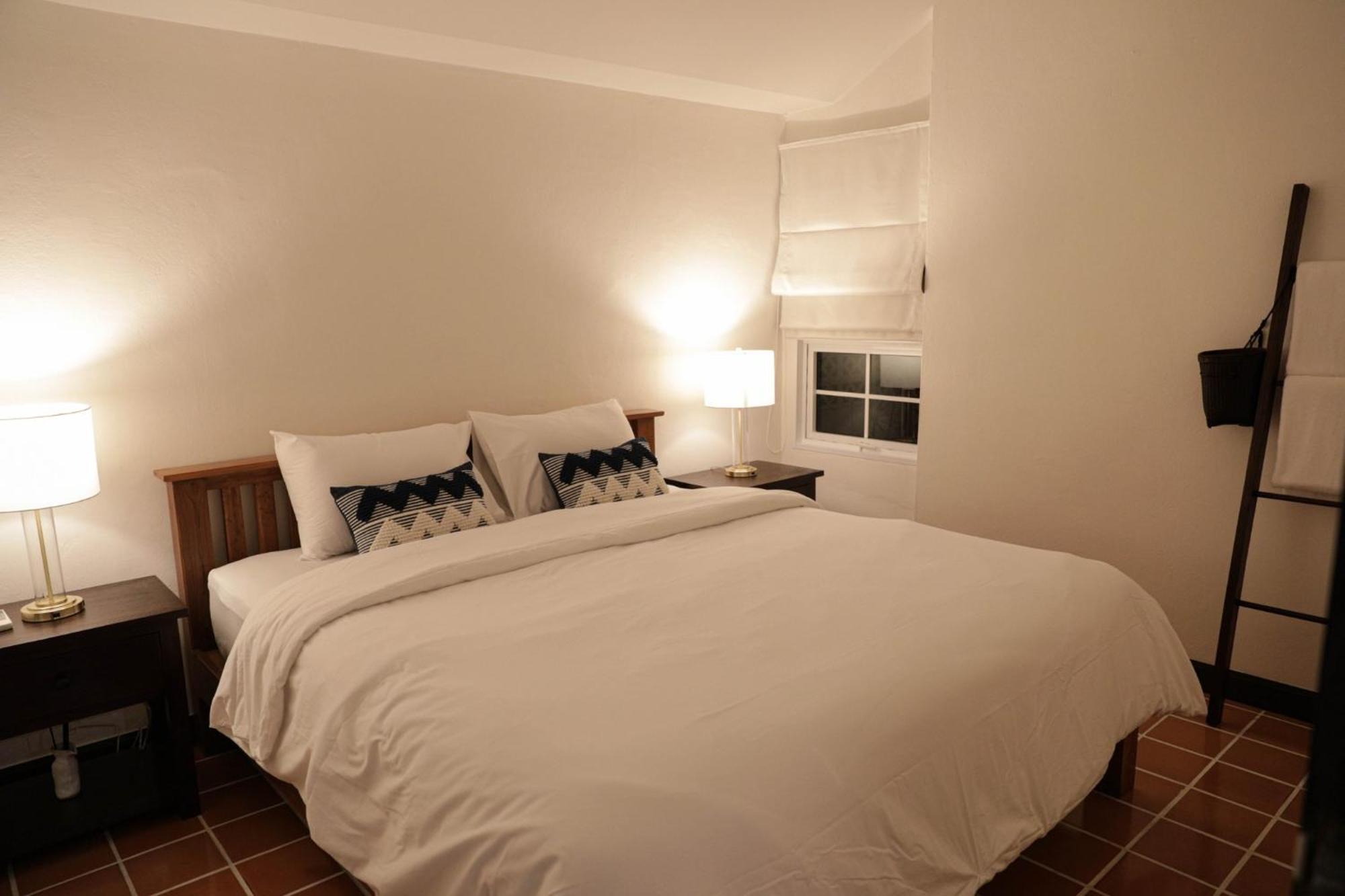 10mins To Bkk Airport 3br Group Casa de férias Bangkok
