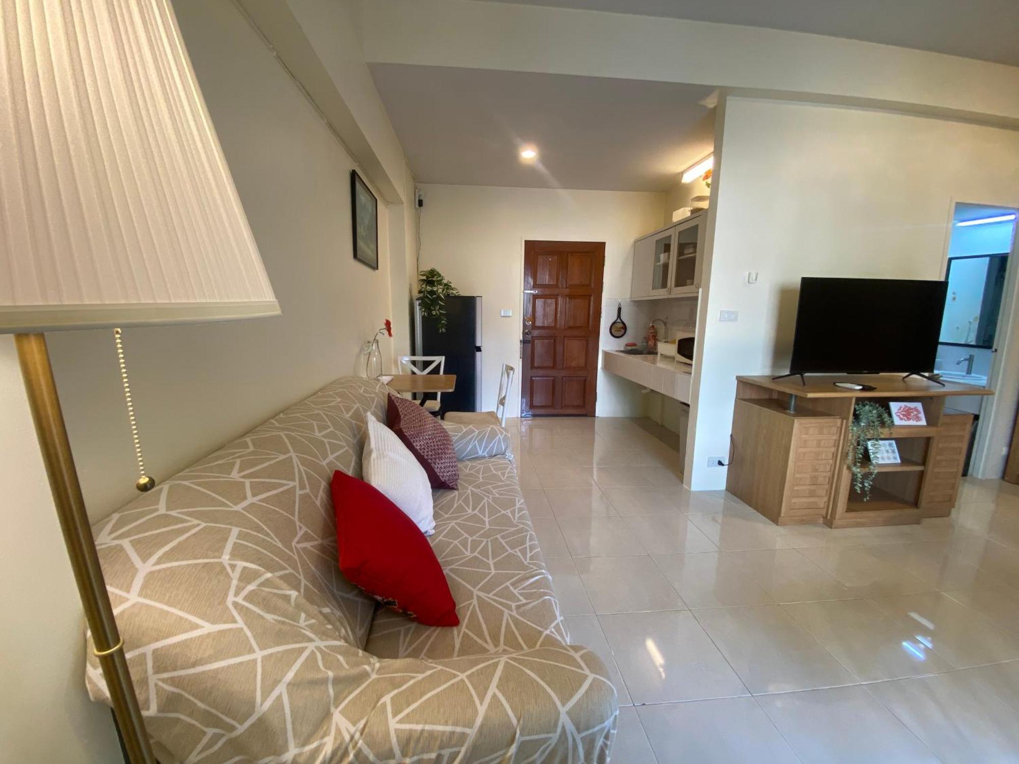 Cozy 1br Walk To Bts And Airport Rail Link Close To Malls 12 Appartamento