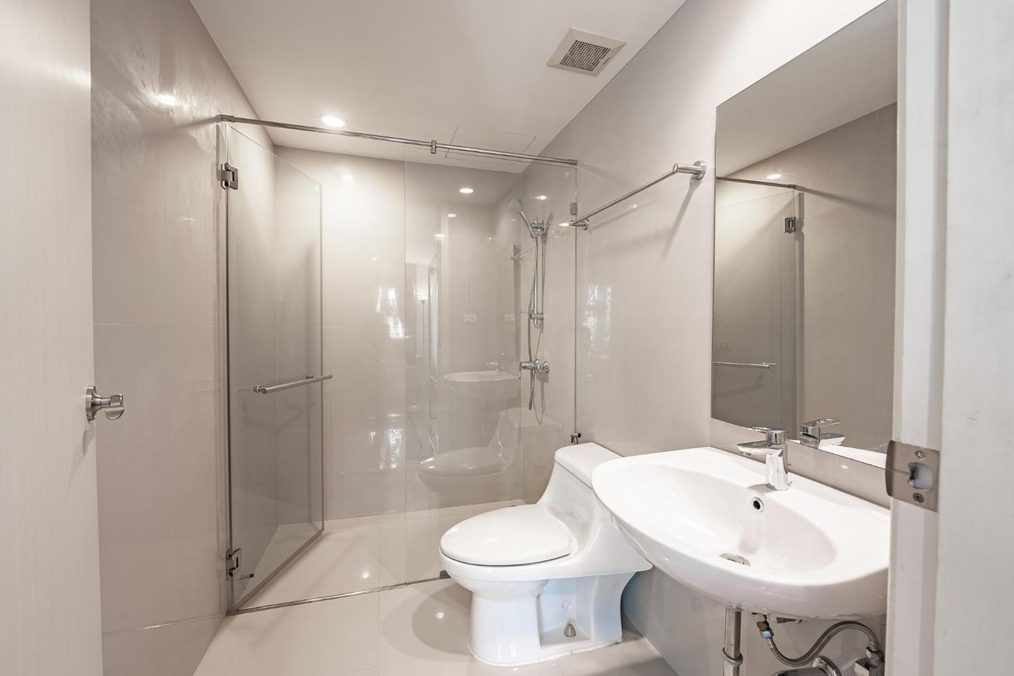 3 Bedroom Spacious In Downtown Near Mrt Bts Asok Station Vakantiehuis *