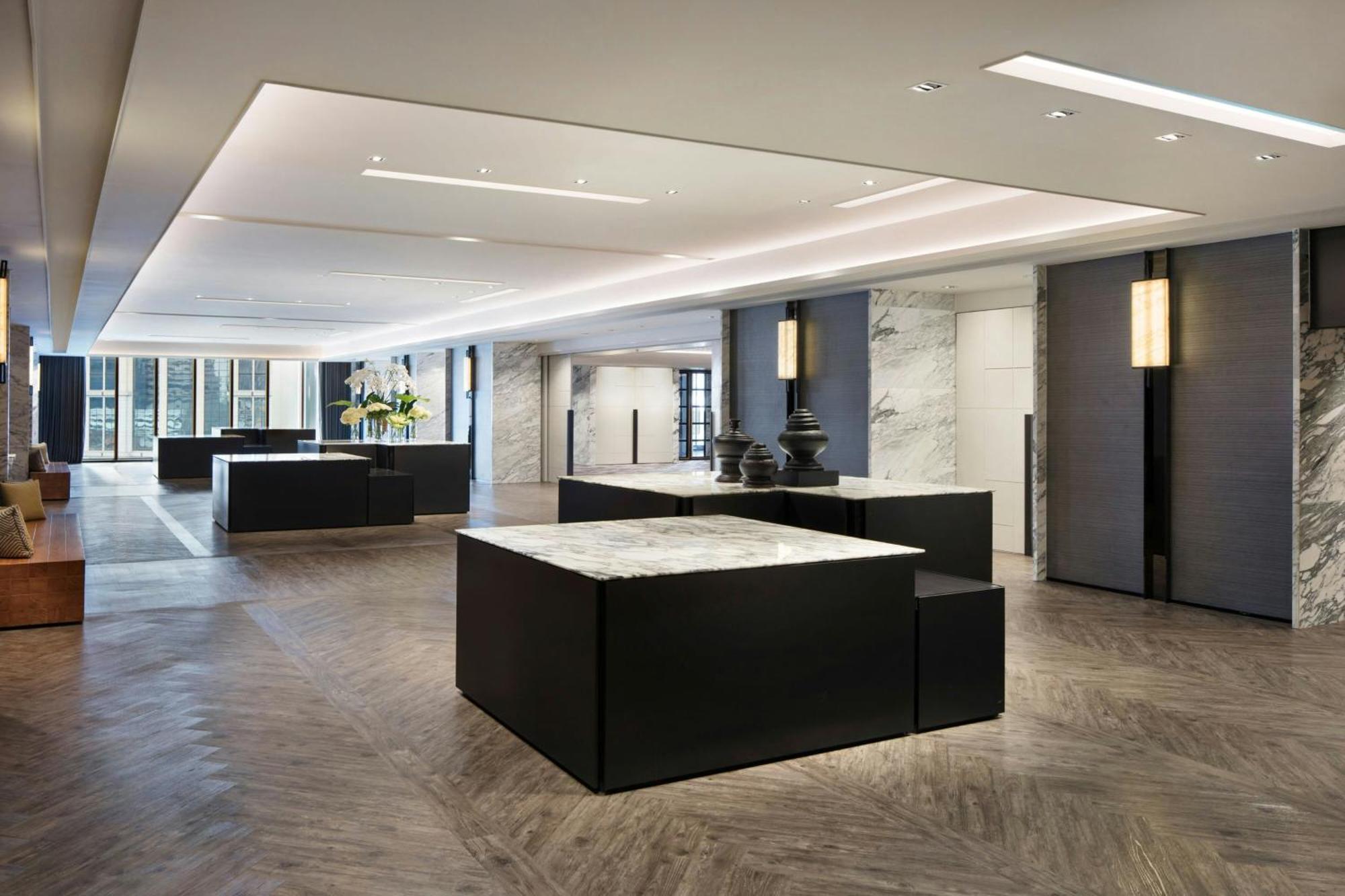 Hotel Marriott Marquis Queens Park 5*