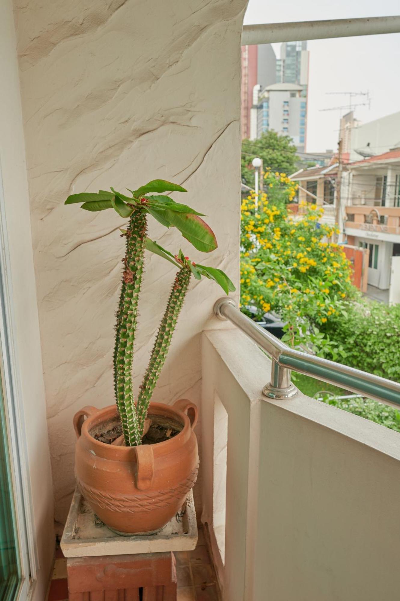 Low-rise House For Groups Near Bts & Emdistrict For Spacious Cozy Rumah percutian