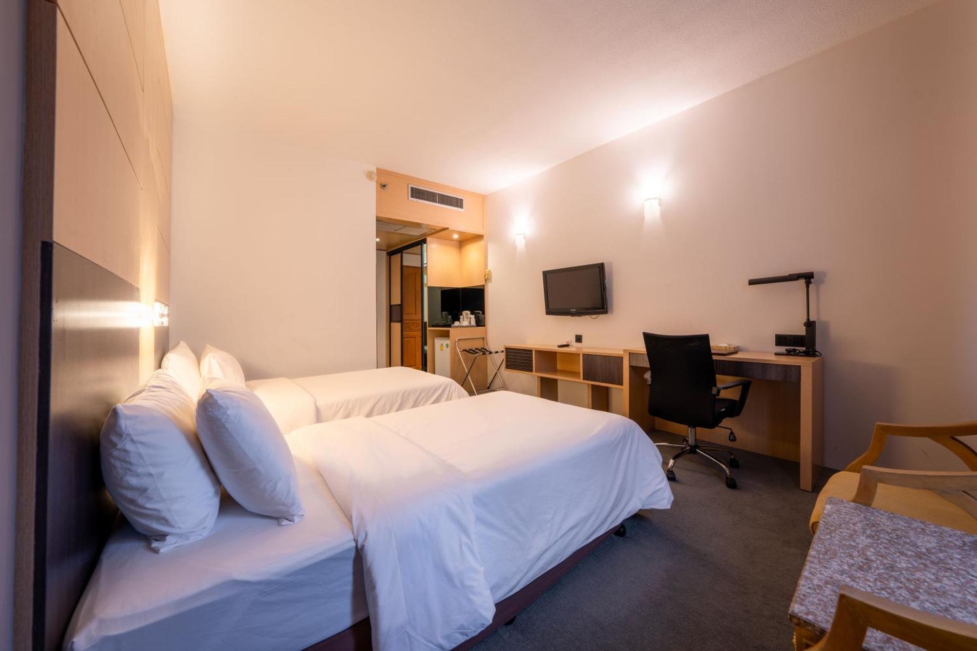 Ariston Hotell 4*
