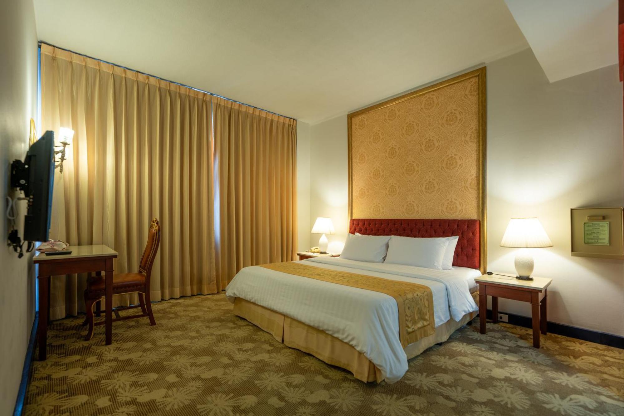 Ariston Hotell 4*