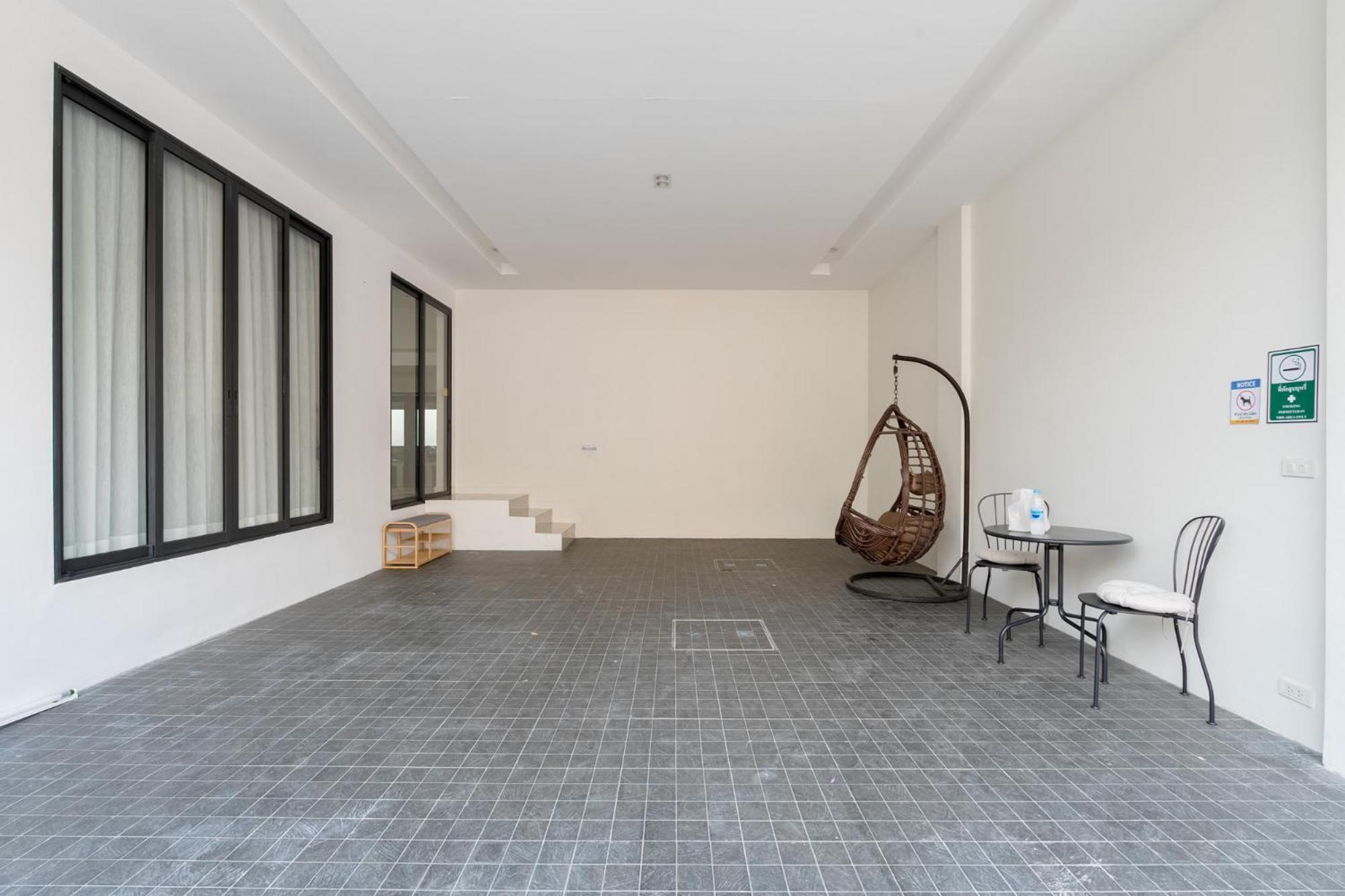 Cj Private Near Bts Thonglor
