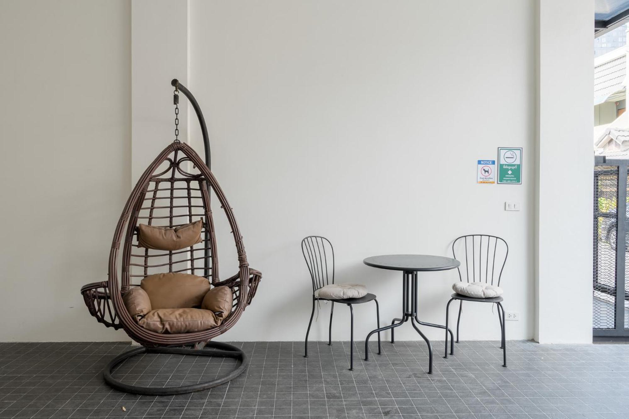 Cj Private Near Bts Thonglor Villa