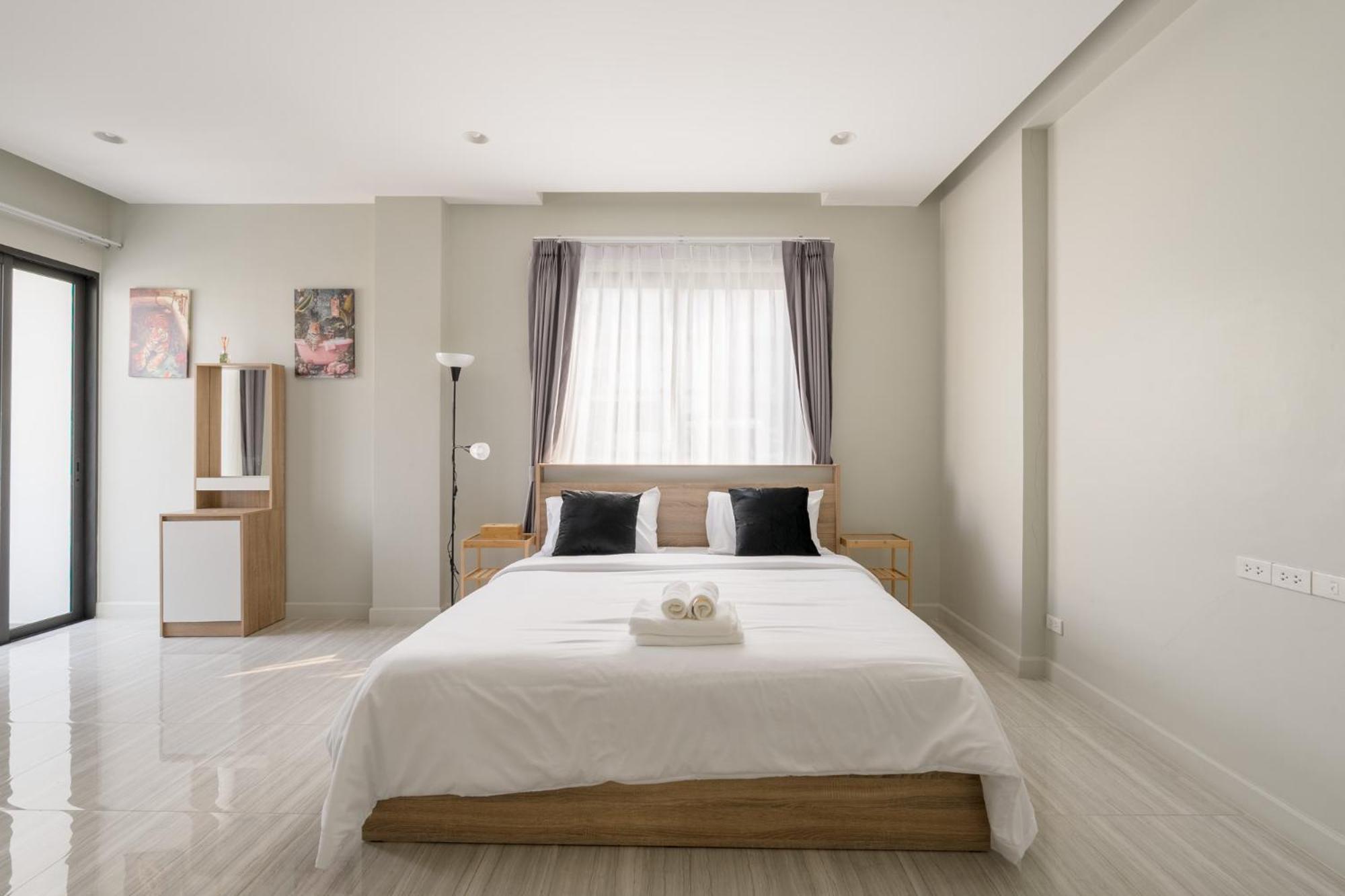 Cj Private Near Bts Thonglor Bangkok