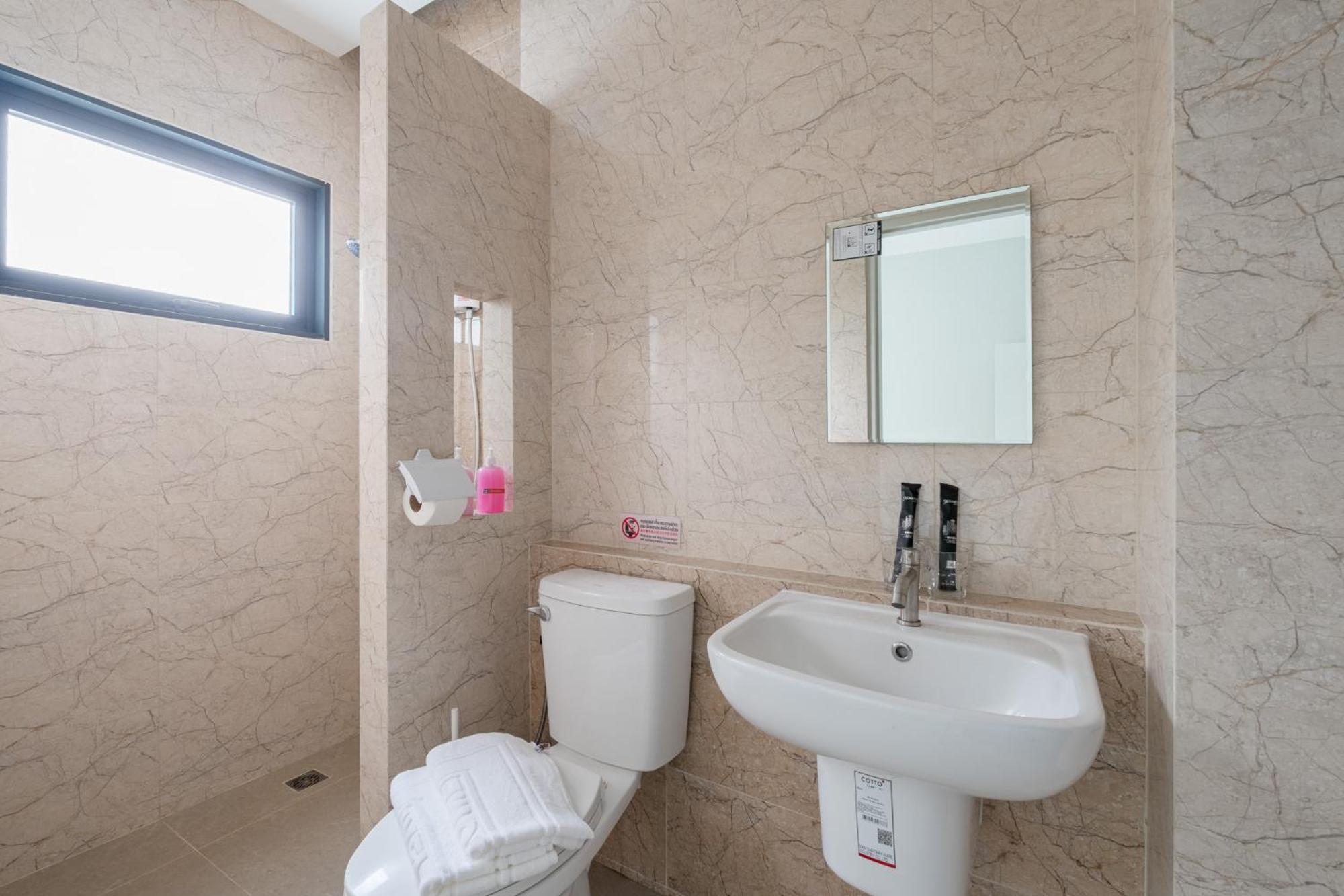 Cj Private Near Bts Thonglor Villa