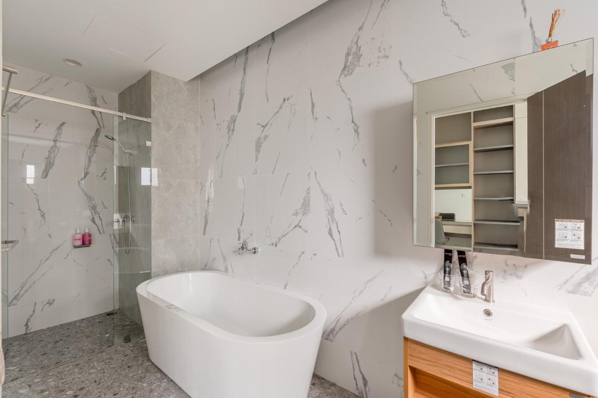 Cj Private Near Bts Thonglor Villa *