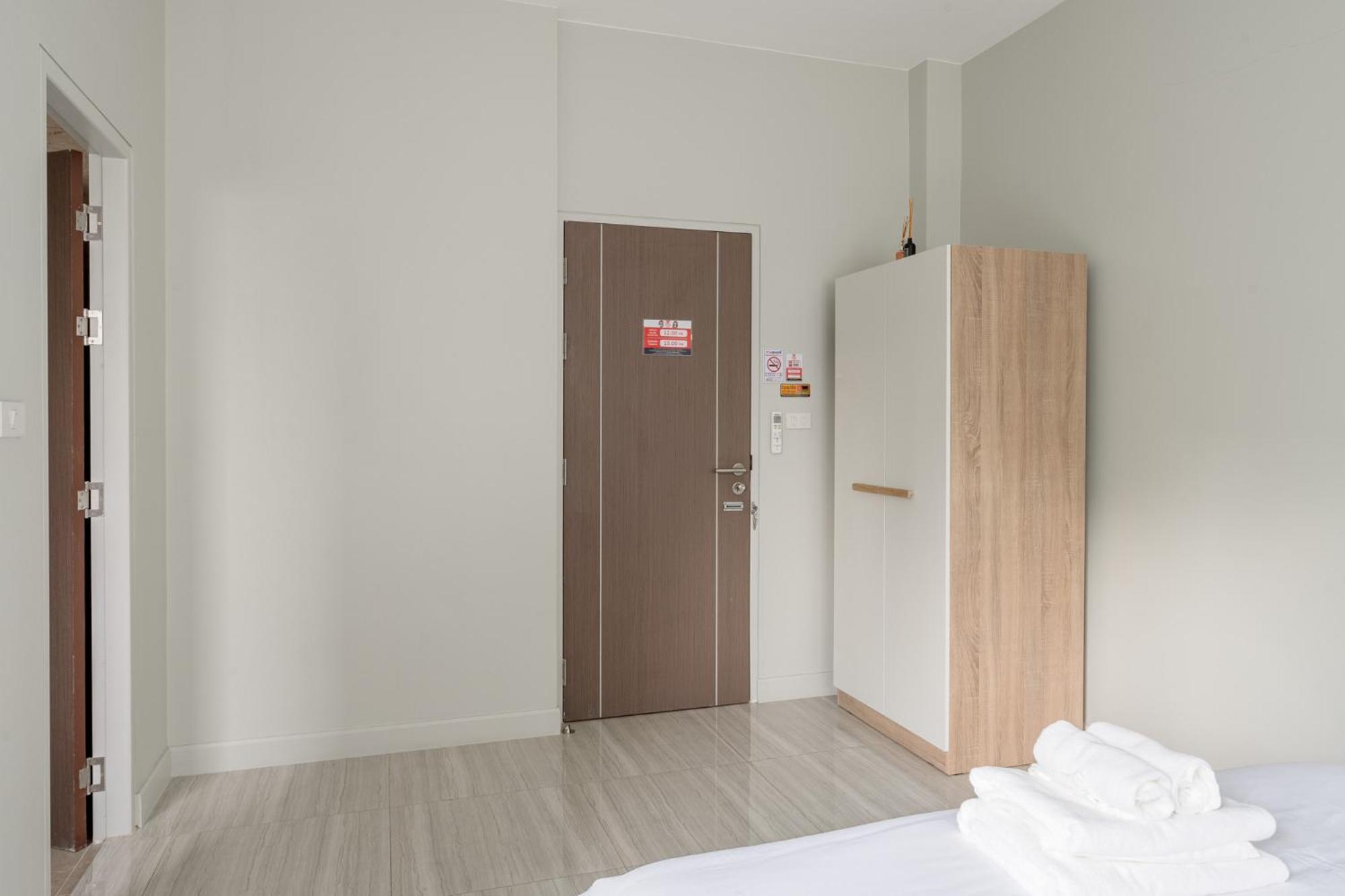 Cj Private Near Bts Thonglor * Bangkok
