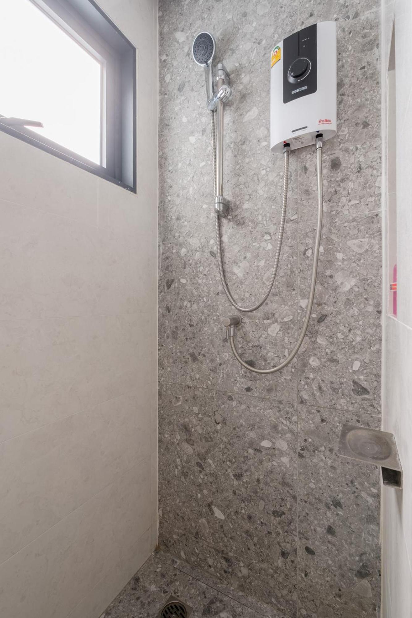 Cj Private Near Bts Thonglor Villa *
