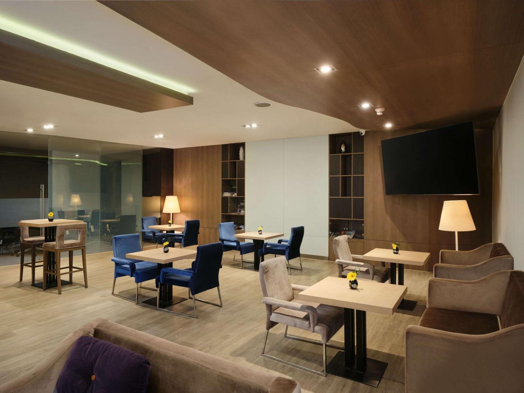 Novotel On Siam Square Khách sạn 4*