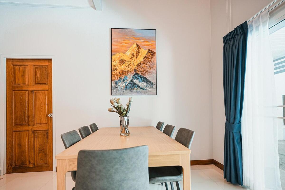 906 Center Single Pool Bts Asok 5 Bedrooms 6 Bathrooms Villa