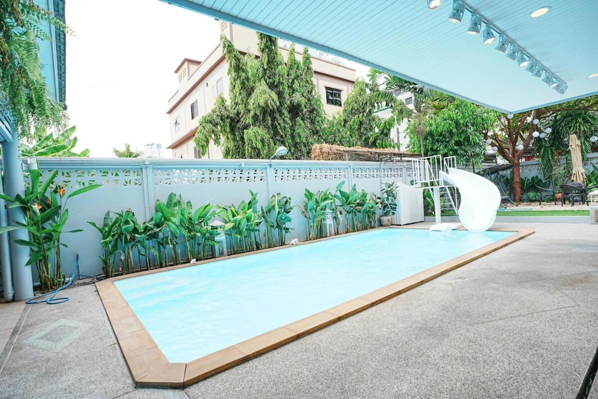 Villa 906 Center Single Pool Bts Asok 5 Bedrooms 6 Bathrooms *