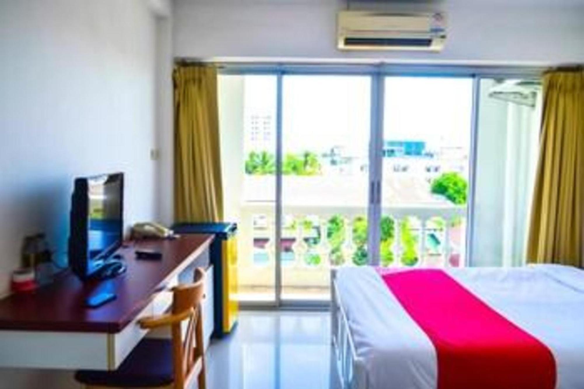 Super Oyo 498 Ladawan Khách sạn