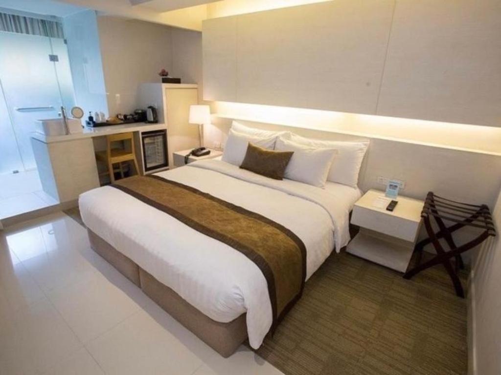 Hiptique Sukhumvit 13 Hotel