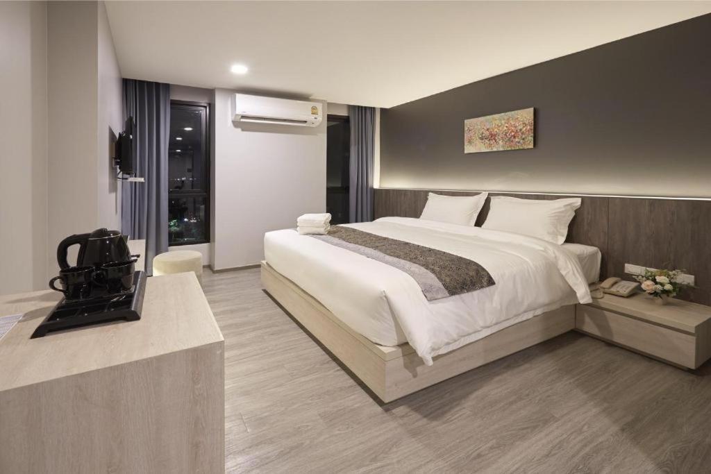 Iwish Hotel