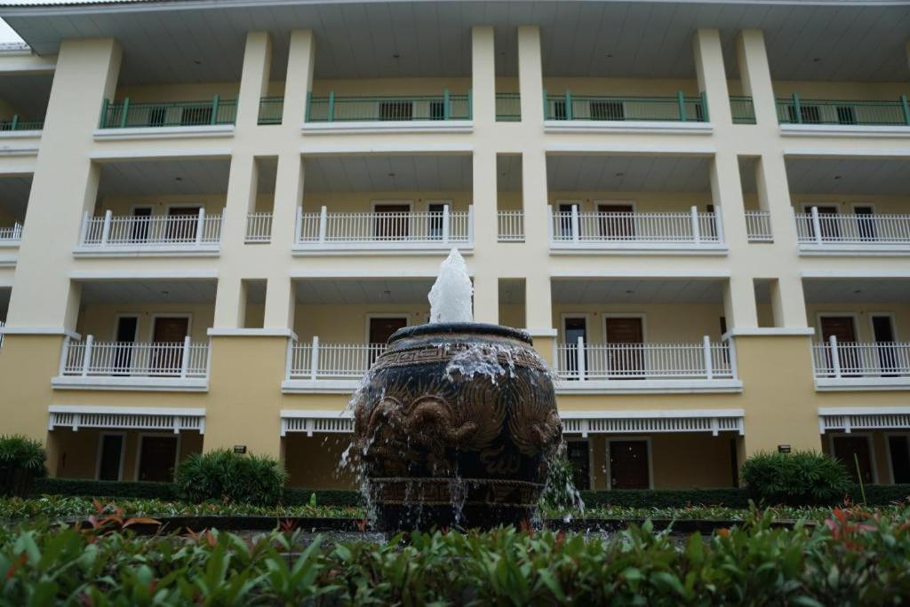 The One Hotell