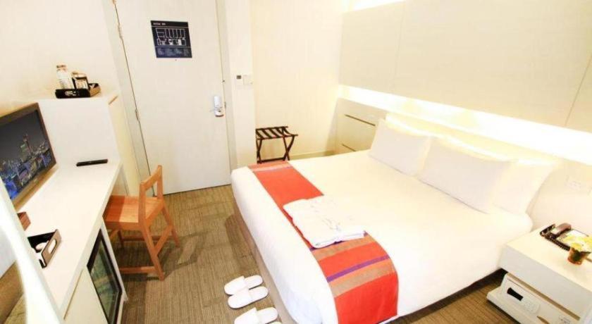 Hiptique Sukhumvit 13 Hotel 3*