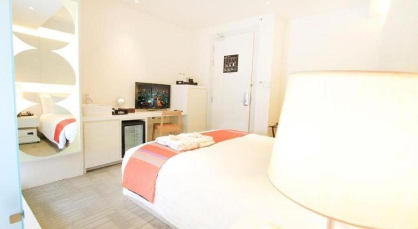 Hiptique Sukhumvit 13 3* Bangkok