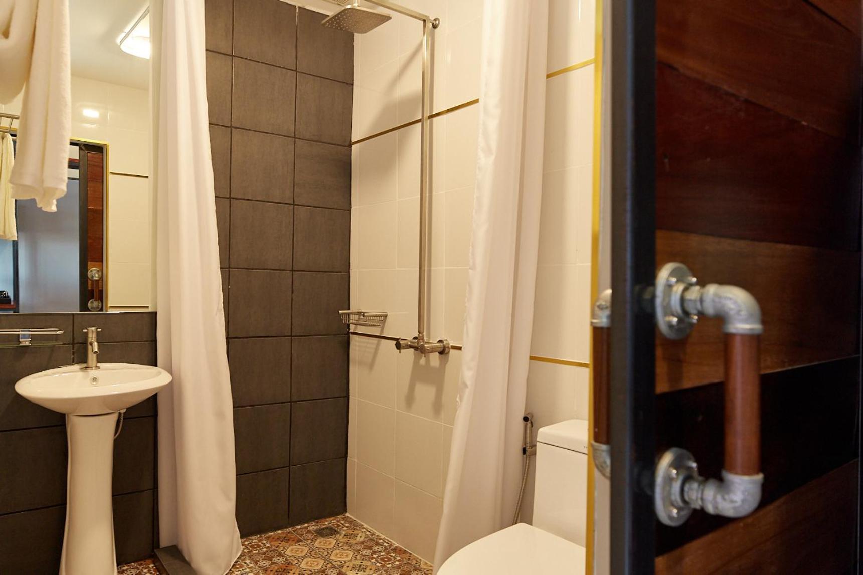 W22 By Burasari - Sha Extra Certified Bangkok