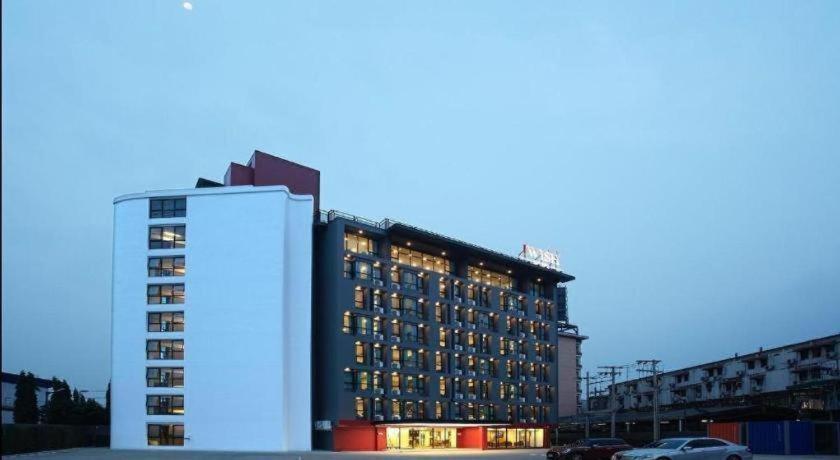 Iwish Hotel Bangkok