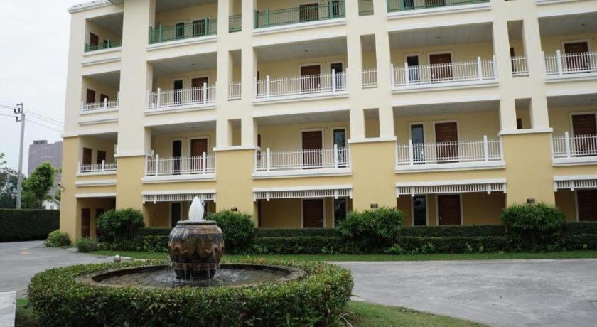The One Hotell