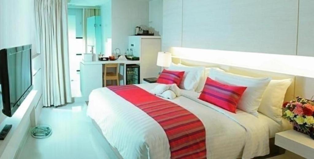 Hiptique Sukhumvit 13 Hotel