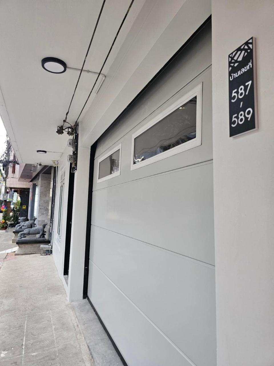 Sis At Sathorn St Louis Appartamento Bangkok