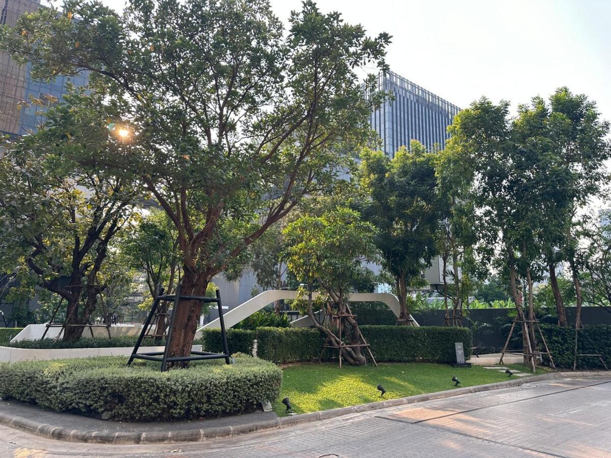 Luxury - Bts Punnawithi - Pool, Gym, Sauna * Bangkok