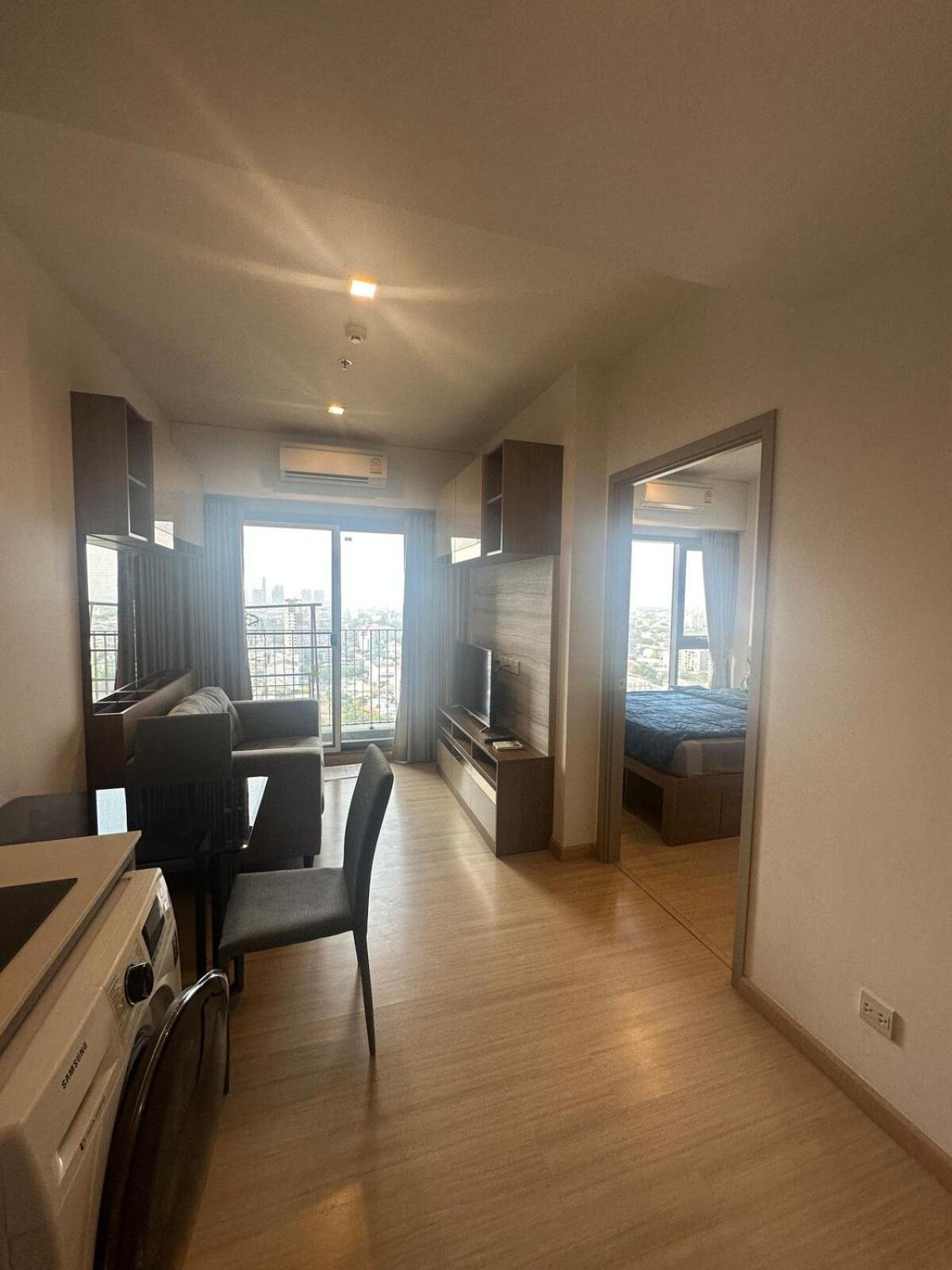 Luxury - Bts Punnawithi - Pool, Gym, Sauna Apartment