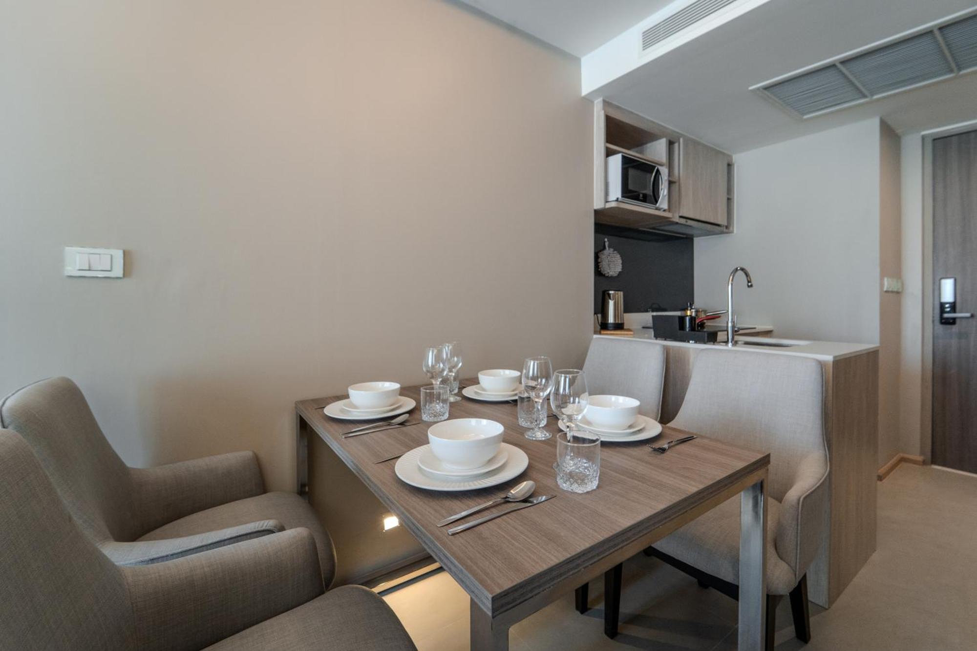 Appartement Luxury 2br With Sky Pool & Gym Near Bts Thong Lo