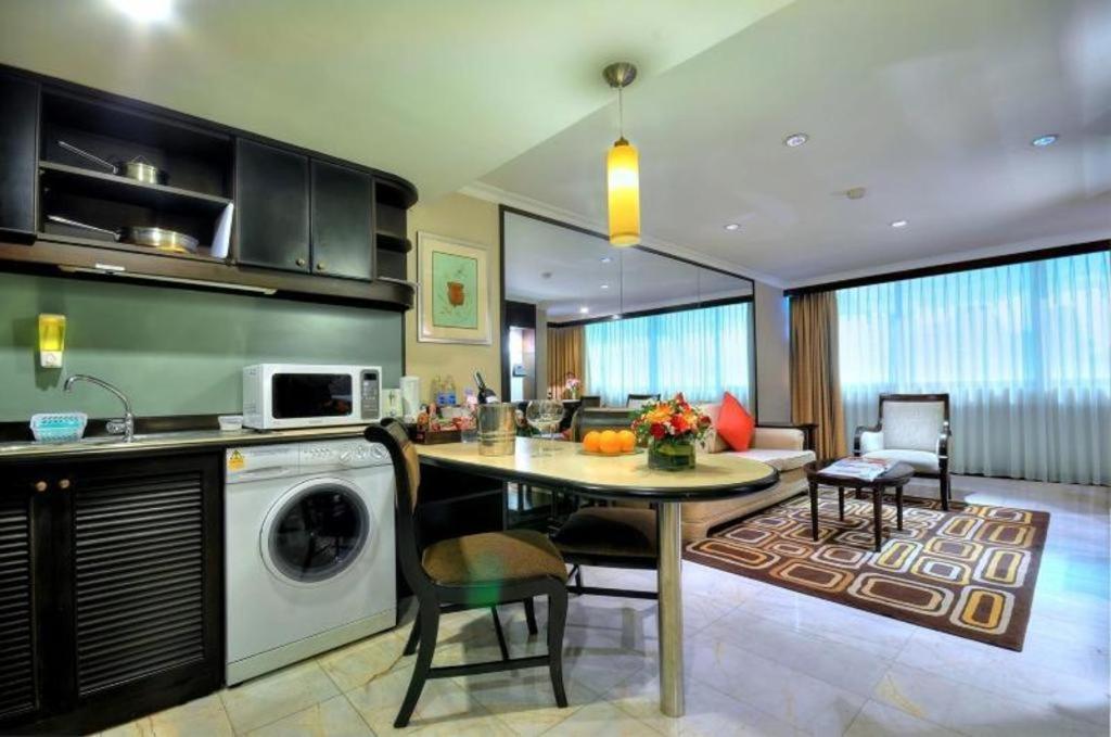 Grand President Hotel 4*