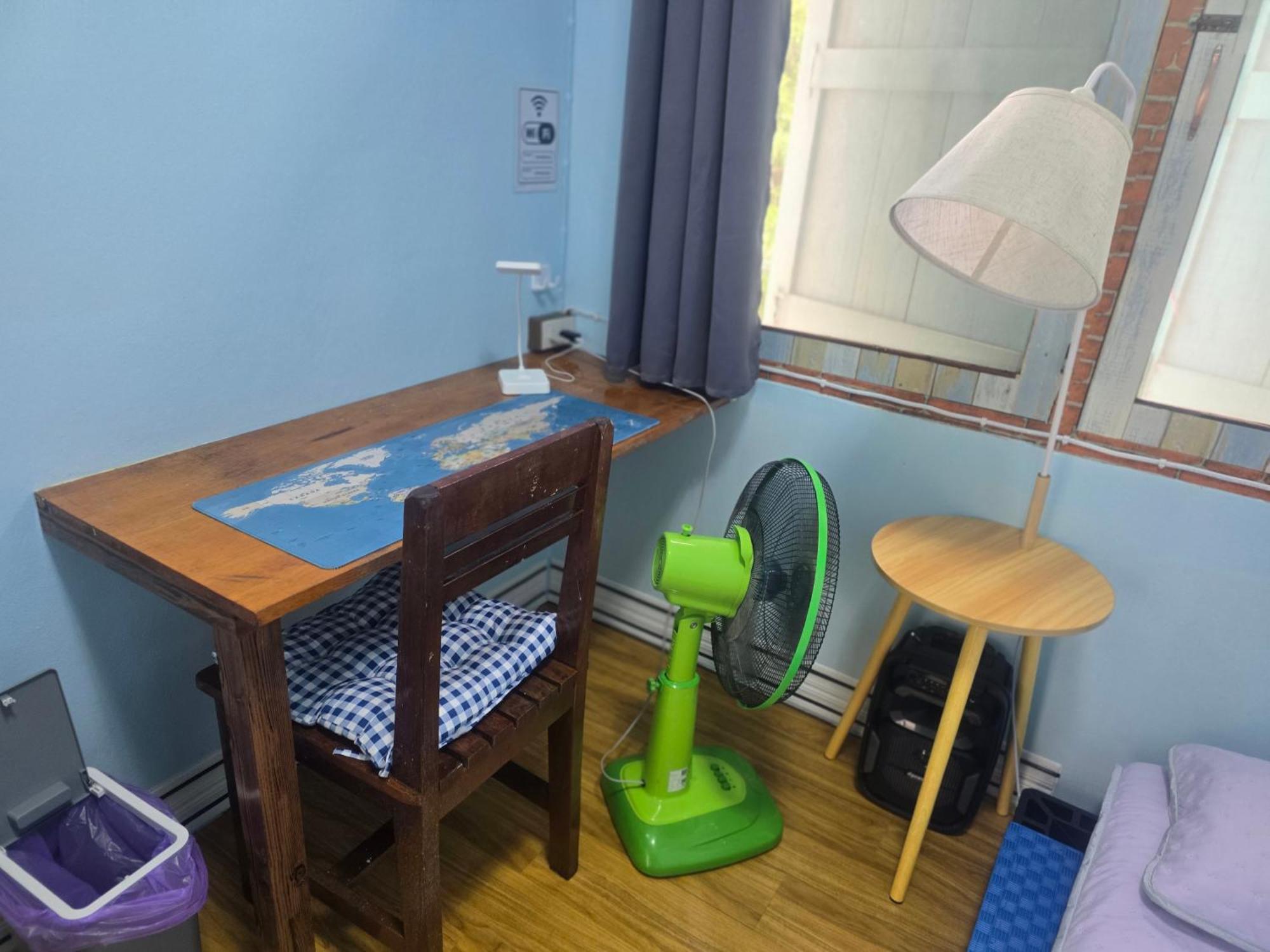 214 Lovely With Private Bathroom And Wifi * Bangkok