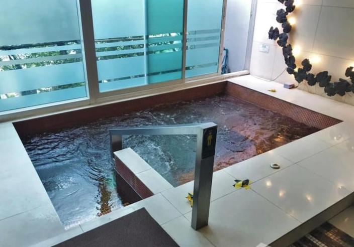 The C - Luxury With Onsen Apartemen