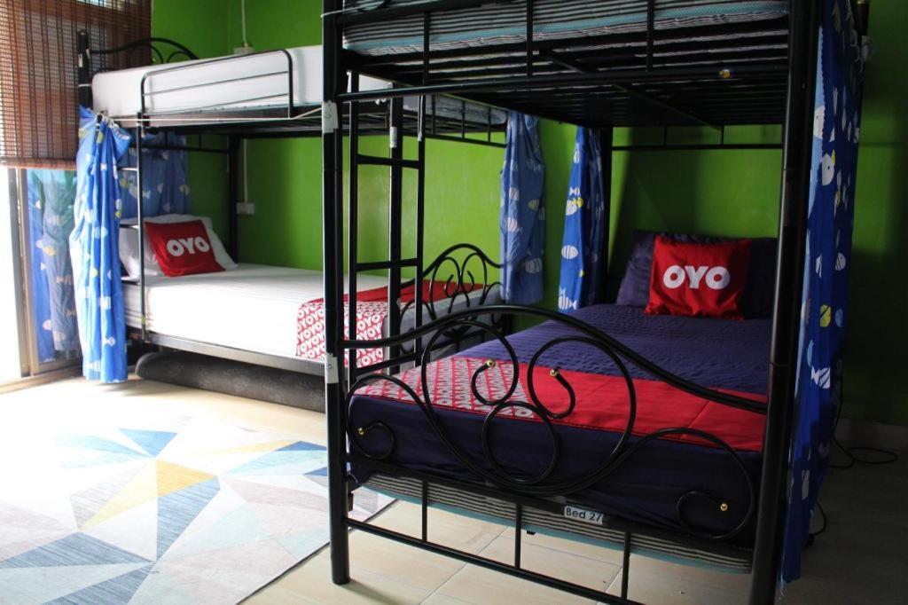 Hotel The Twins Hostel