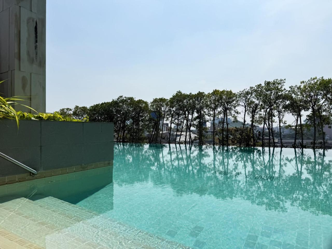 Spacious High Rise 2br - Ultra Fast Wifi - Phrom Phong Apartment