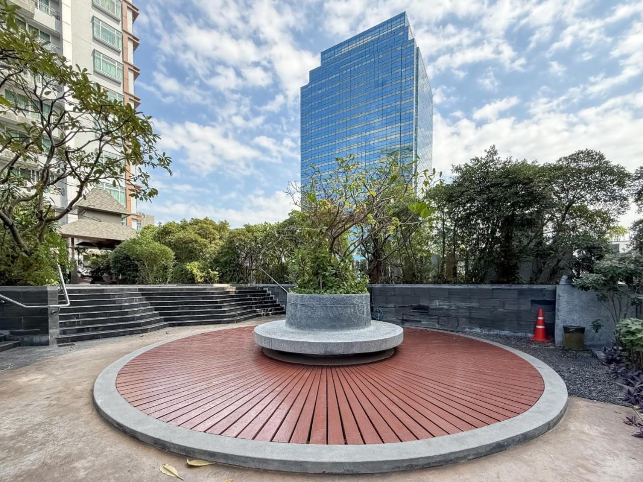 Luxurious High-rise - Ultra Fast Wifi - Mrt Petchaburi * Bangkok