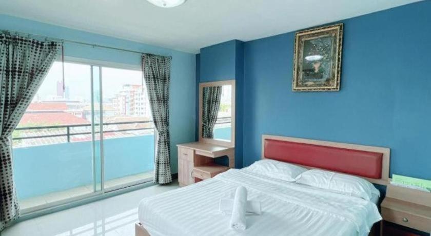 Hotel Buddy Place 2*
