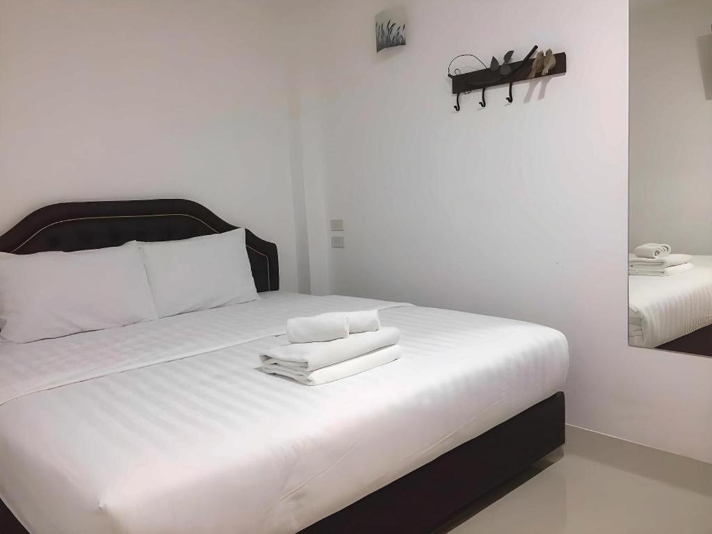 Ban Thungdang Housetel 2* Bangkok